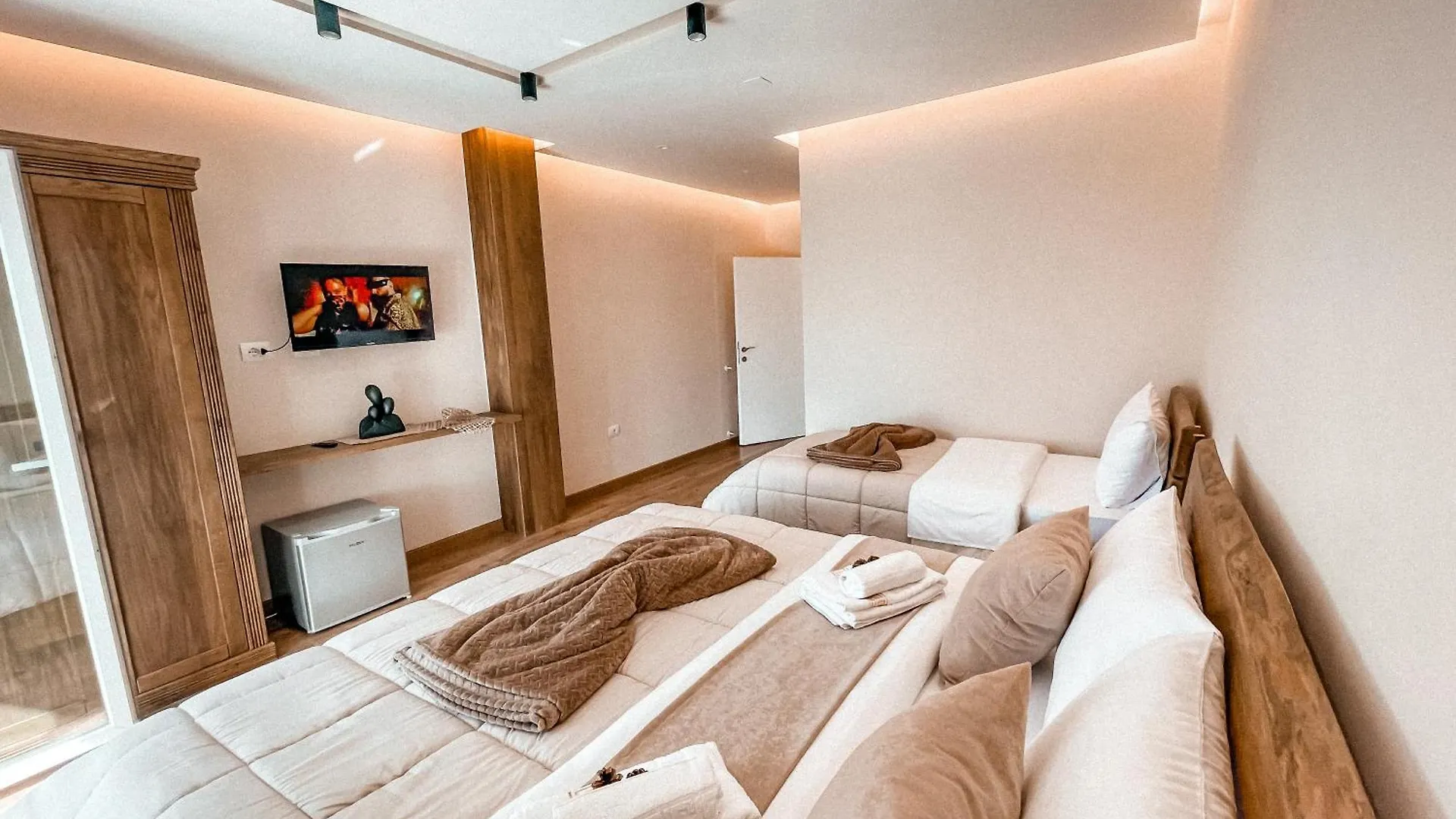 Hotell Vila Alpini Razëm Albanien